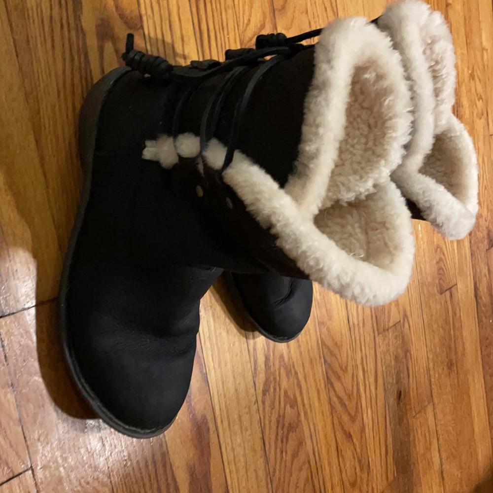 Ugg's boots size 9 - Picture 2 of 6